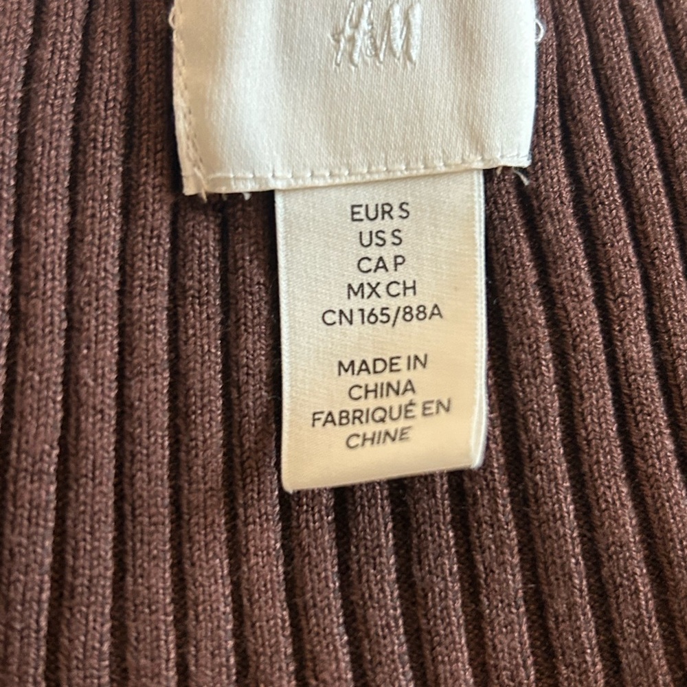 H&M Brown Ribbed Sweater - Picture 2 of 3